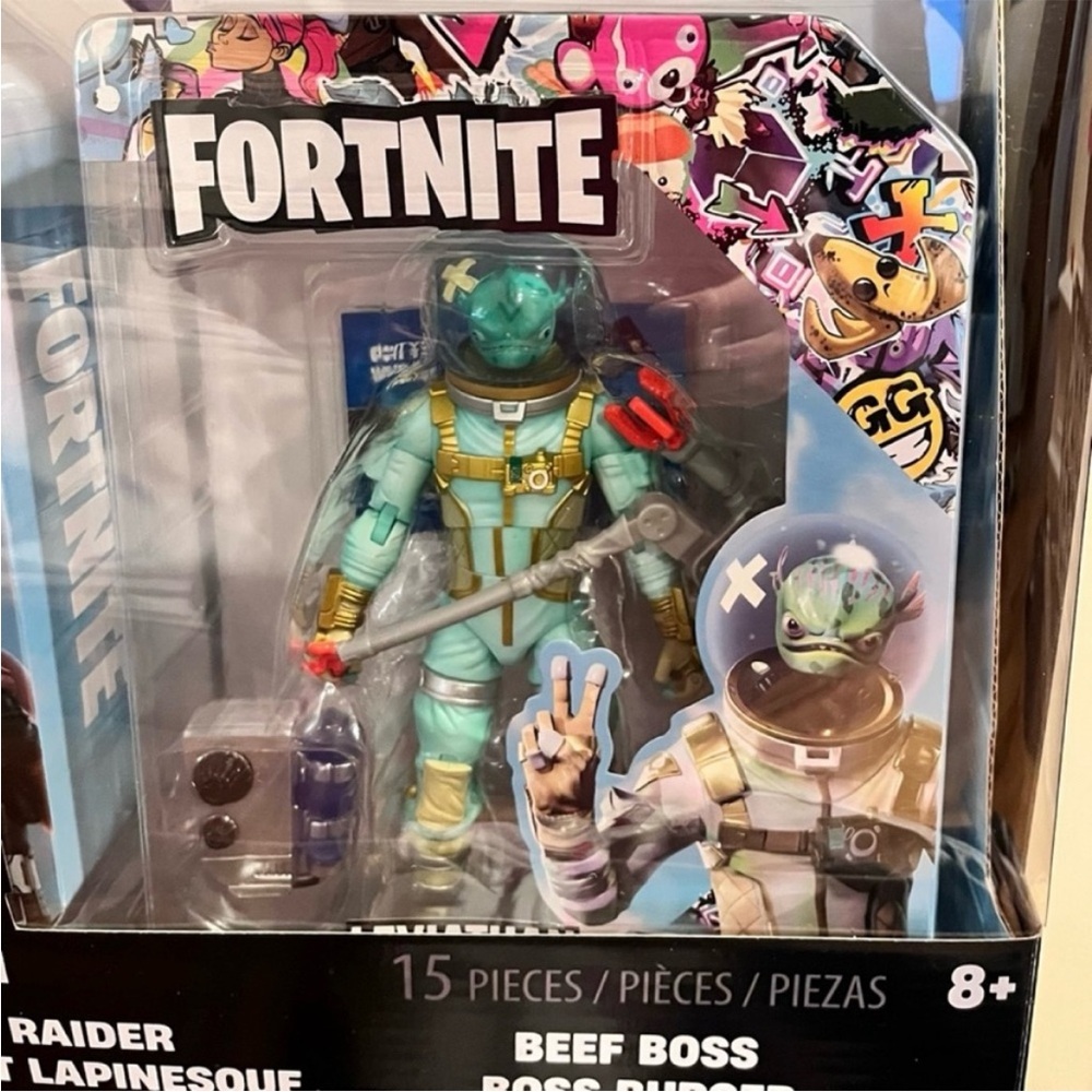 🆕- Fortnite Party Pack 5 Figures Bonus Virtual Items Included! Brand New in Box. - Picture 8 of 12